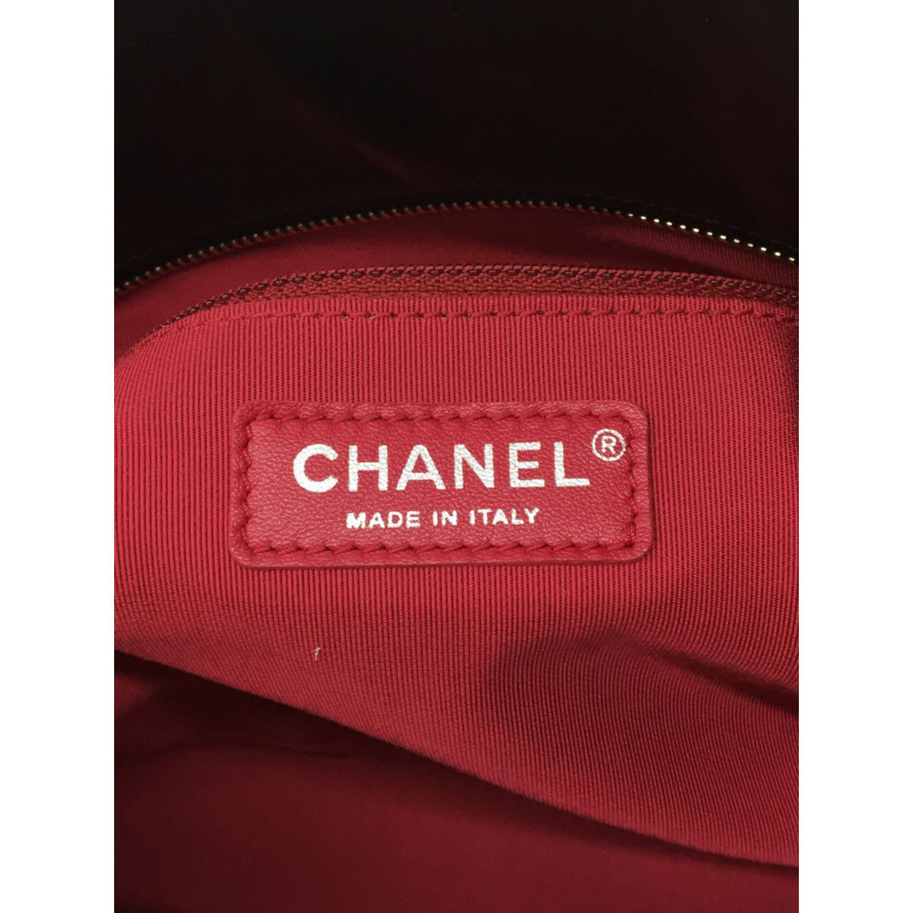 Chanel Leather Gabriel Doe Tote Bag - Picture 3 of 6